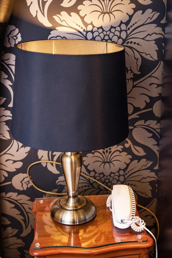 Henley Hotel Ngoại thất bức ảnh