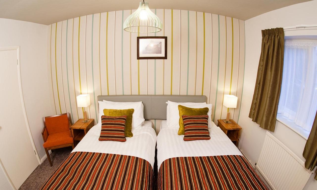 Henley Hotel Ngoại thất bức ảnh