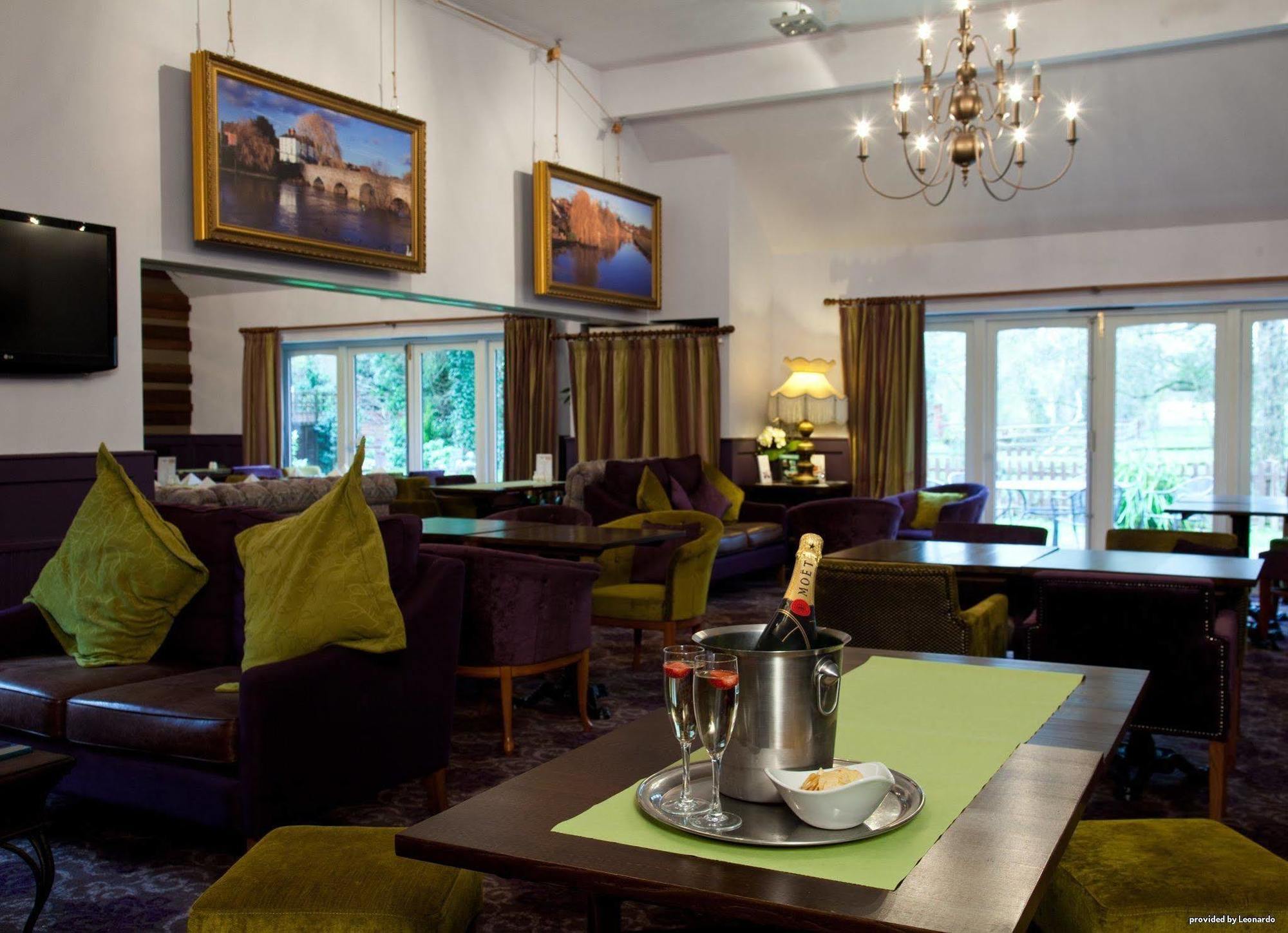 Henley Hotel Ngoại thất bức ảnh